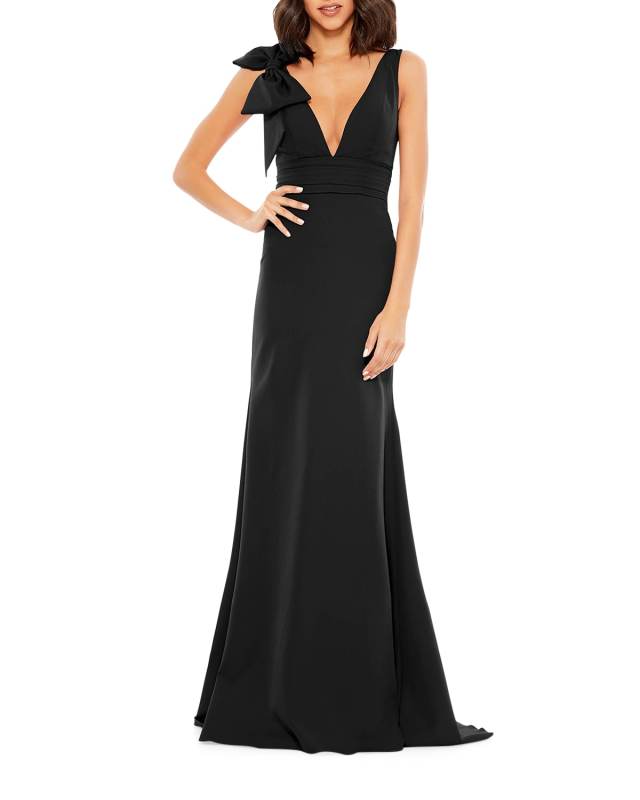 Sleeveless Empire Gown w/ Bow